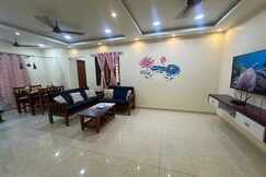 8 Bed Cool 3 bedroom kitchen WTC DLF OMR Apollo Proton OTT Wi Fi