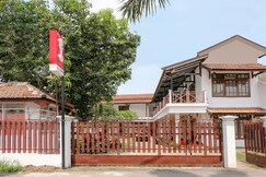 Hotel O Kina Family Residence Syariah