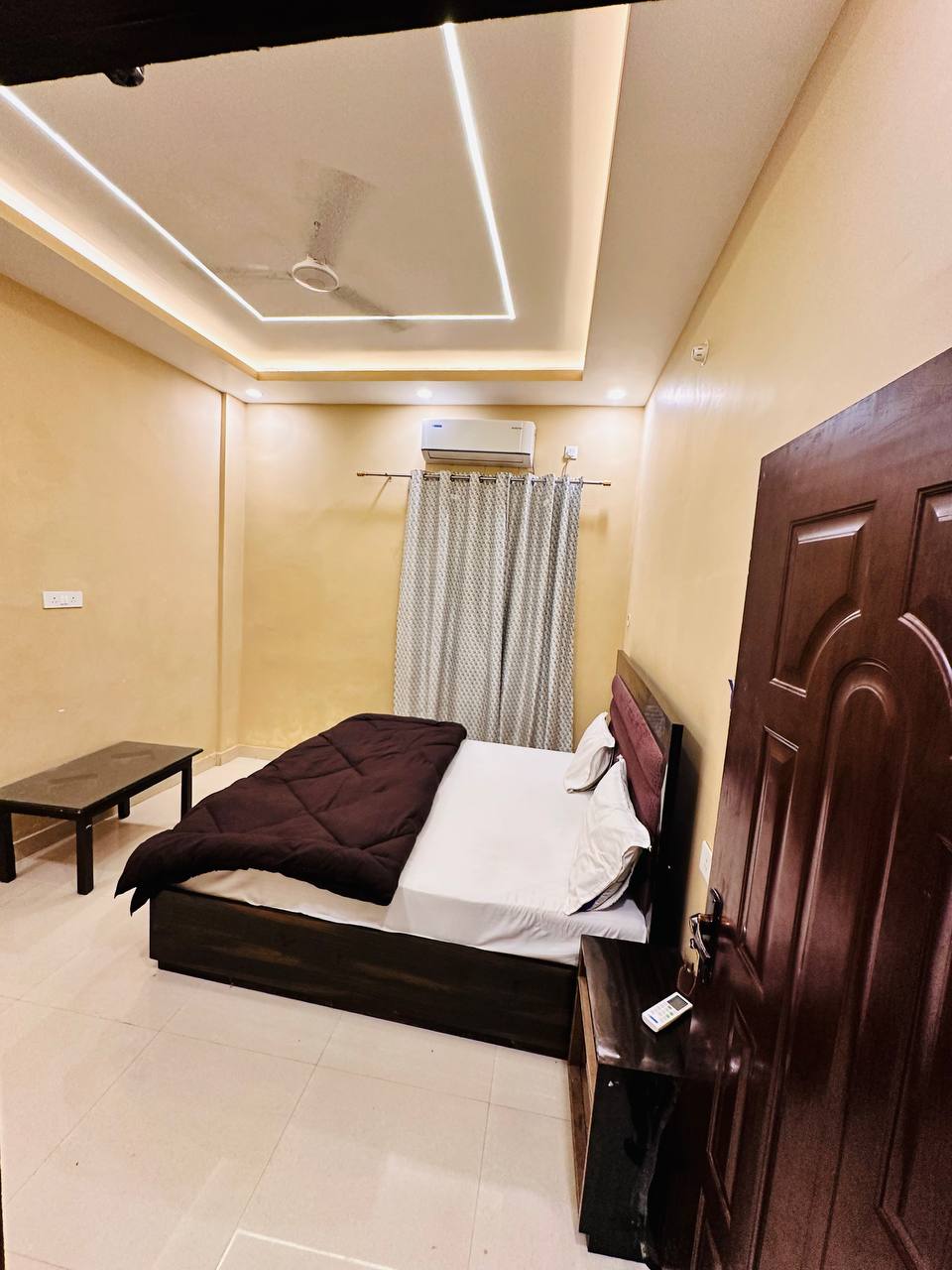 shree janki palace - Tap to explore photos