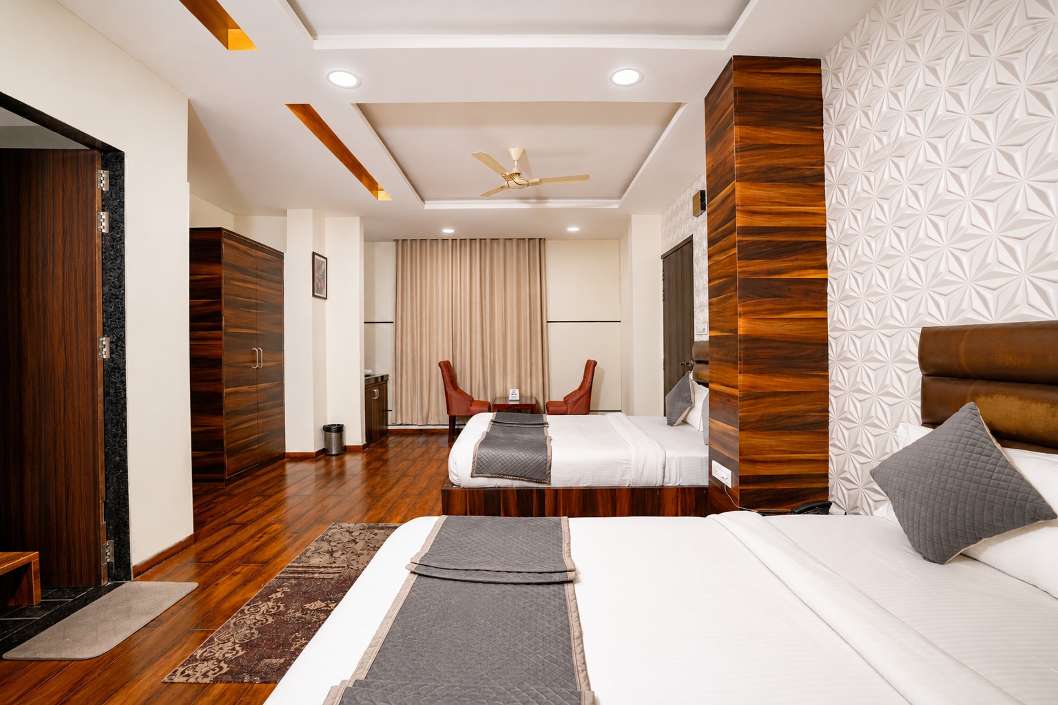 Hotel Sawamani - 100 Meters from Khatushyam ji - Tap to explore photos