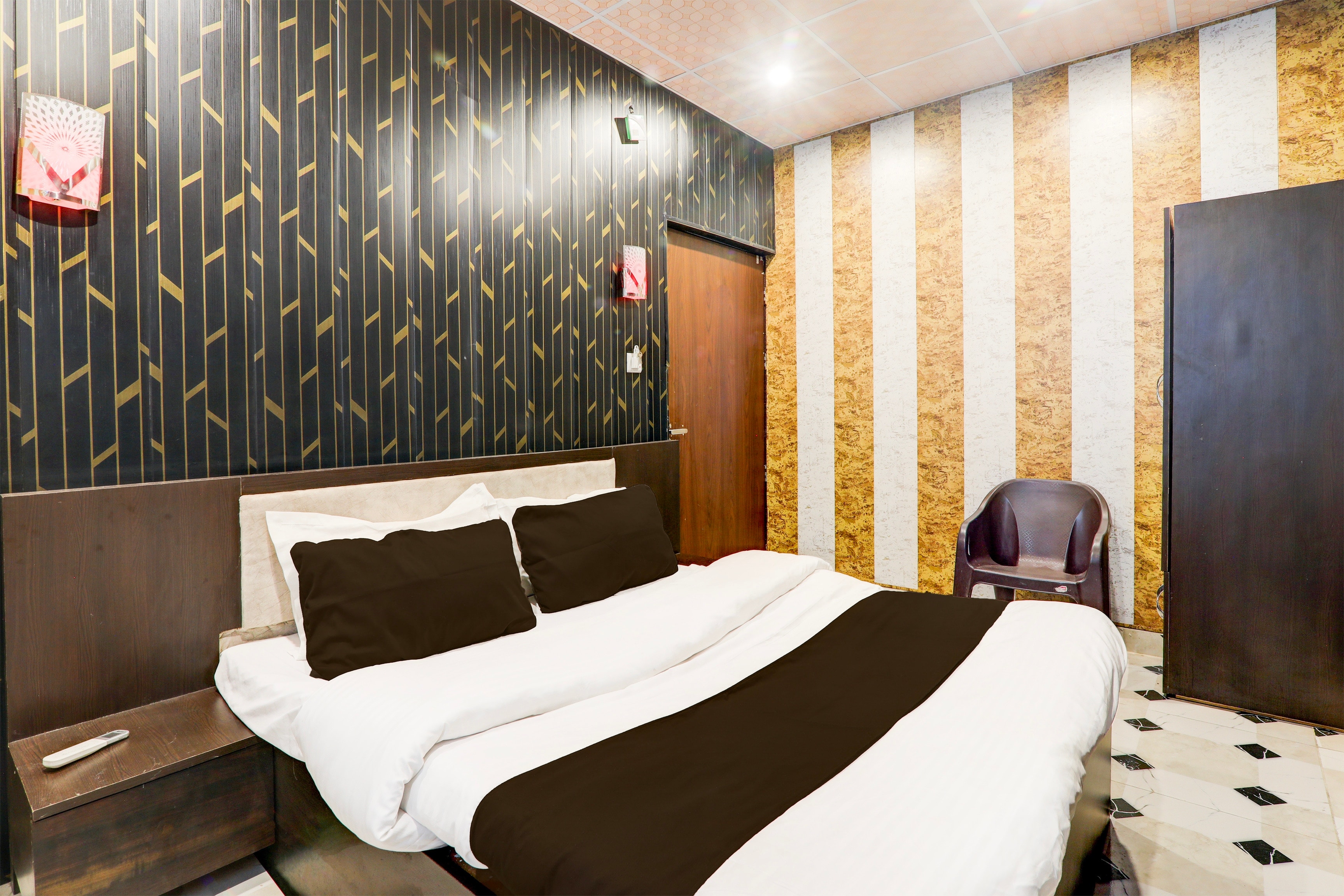 Hotel North Residency - Tap to explore photos