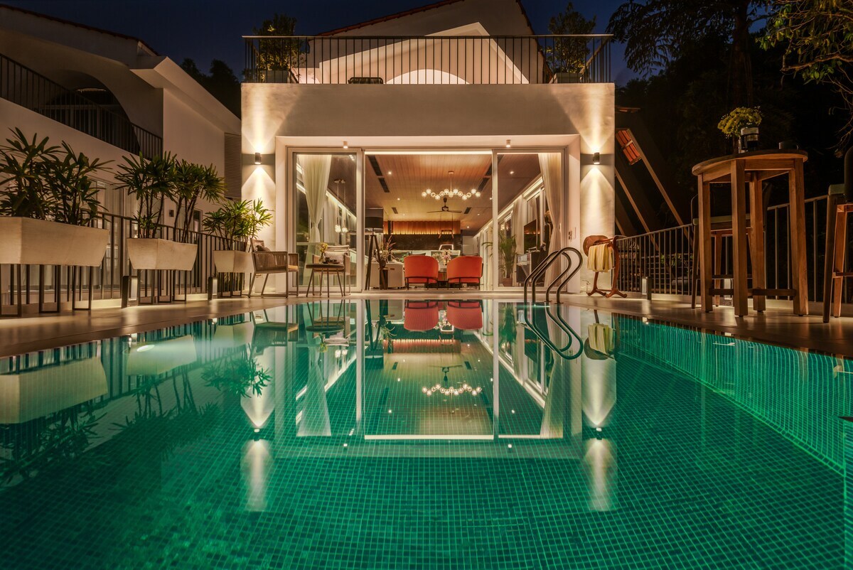 Lux 4BHK Villa w/ Infinity Pool | Breakfast | Lift by Savera Stays - Tap to explore photos