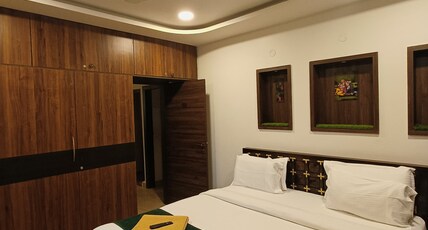 21 RICHMOND Room Type - Deluxe Room