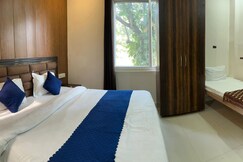 Hotel Wisteria