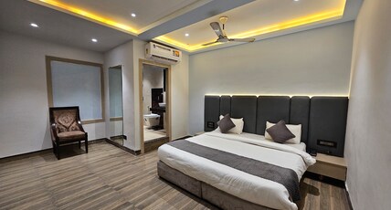 Hotel MK Vivanta Room Type - Executive Room