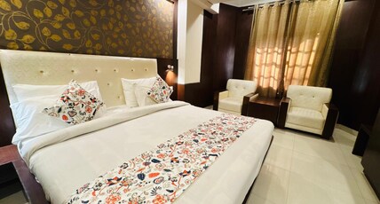 Hotel Ganga Aatitheyam Room Type - Deluxe Room (Garden View)