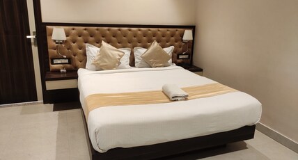 Aditya Residency,Guwahati Room Type - Deluxe Room with Work Desk