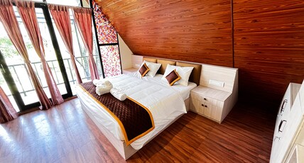 Era Resorts Slopestay Room Type - Neons nest