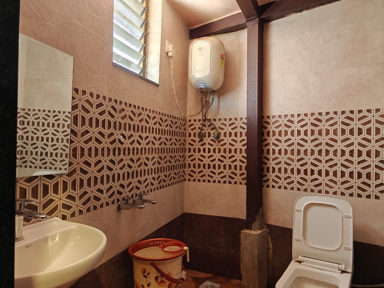 Prime Residency - Tap to explore photos