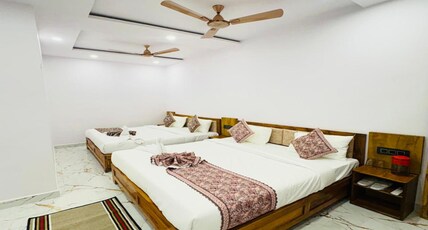 Hotel Shiva Darshanam Near Luxa Room Type - Deluxe Triple Bed Room