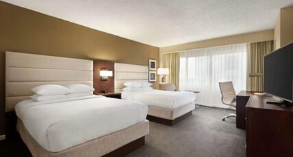 DoubleTree by Hilton Orlando Downtown Room Type - 2 QUEEN ACCESS BATHTUB