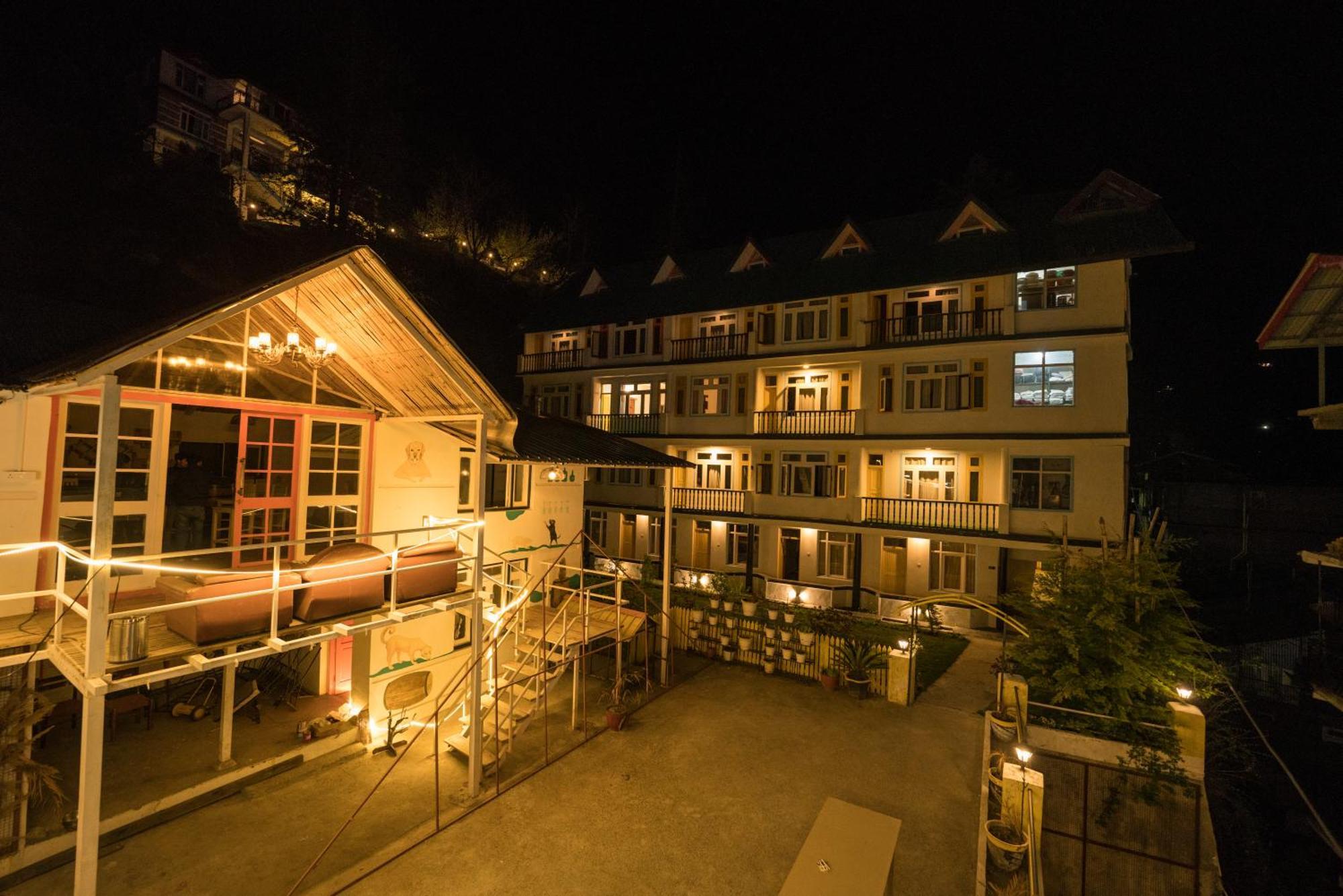Shanti Cafe - Signature Stays Manali - Tap to explore photos