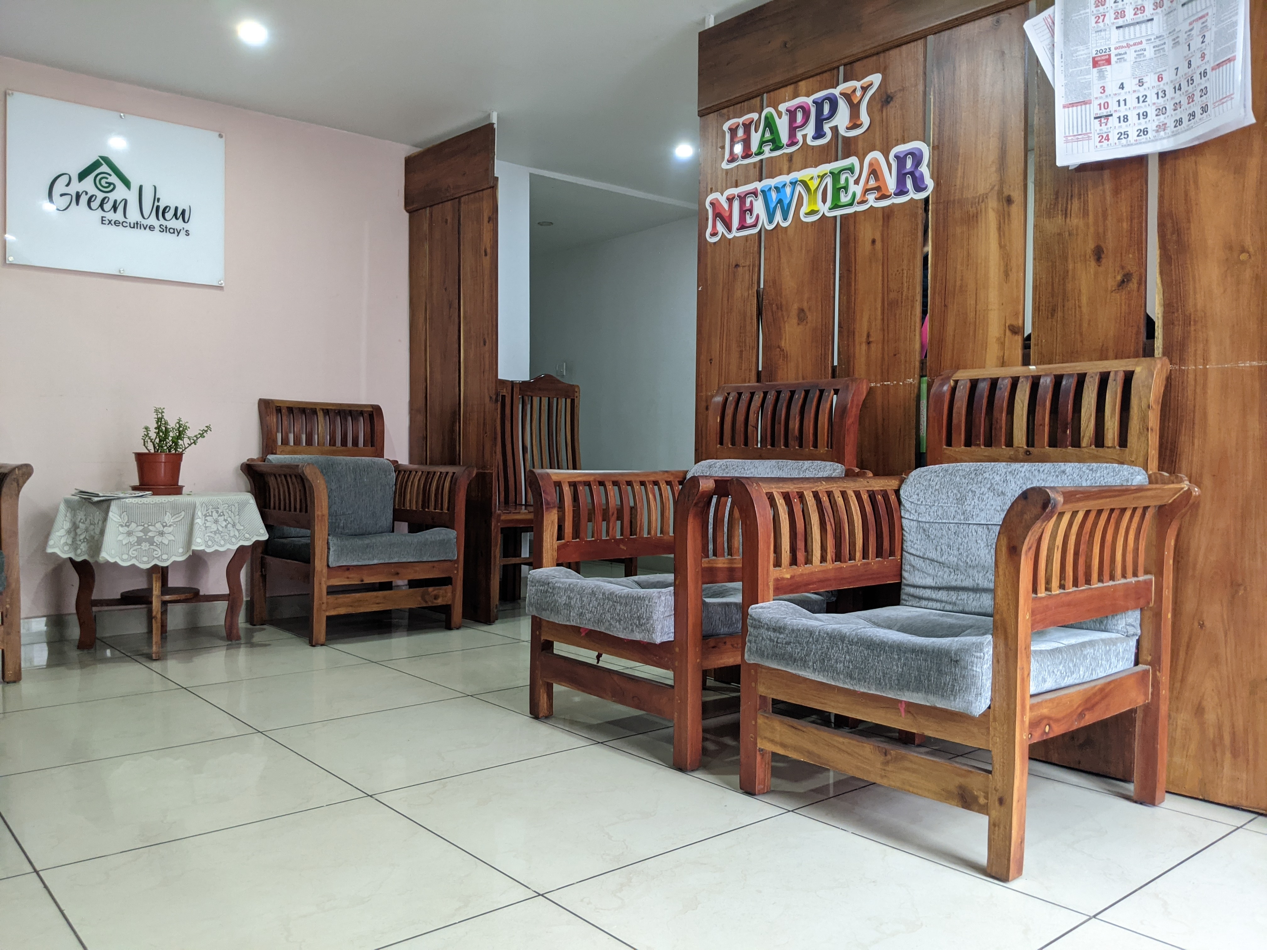 Green View Executive Stays - Tap to explore photos
