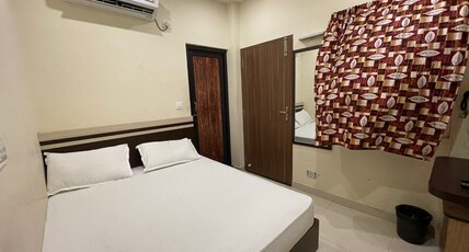 Vel Residency Room Type - Double Bed AC 2nd Floor without lift