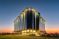 LUXY HOTEL