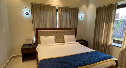 Hotel R S Garden Room Type - Deluxe room