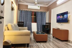 City Homes Bright 2BHK Fully Furnished Apartment
