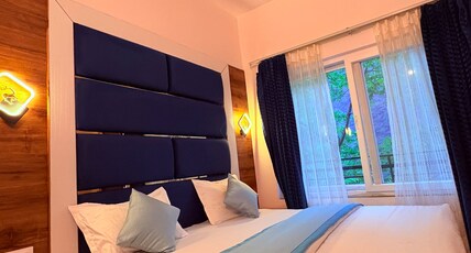 Hotel Aradhya Ganga Room Type - Double Bed AC
