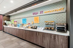 Tru by Hilton Bellefonte