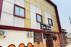 Address of Shri Hari Lodge