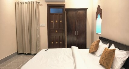 Mandore Gateway Room Type - Deluxe Room AC