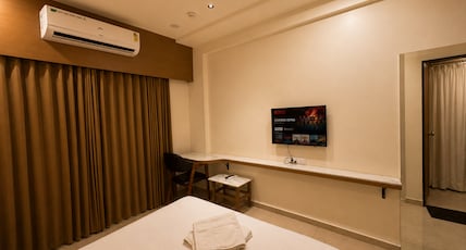 Hotel Shivansh Somnath-2.5kms from Somnath Temple Room Type - Executive Deluxe Room Hotel Shivansh Somnath-2.5kms from Somnath Temple Room Type - Executive Deluxe Room
