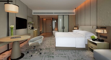 Hilton Chengdu Chenghua Room Type - KING EXECUTIVE ROOM