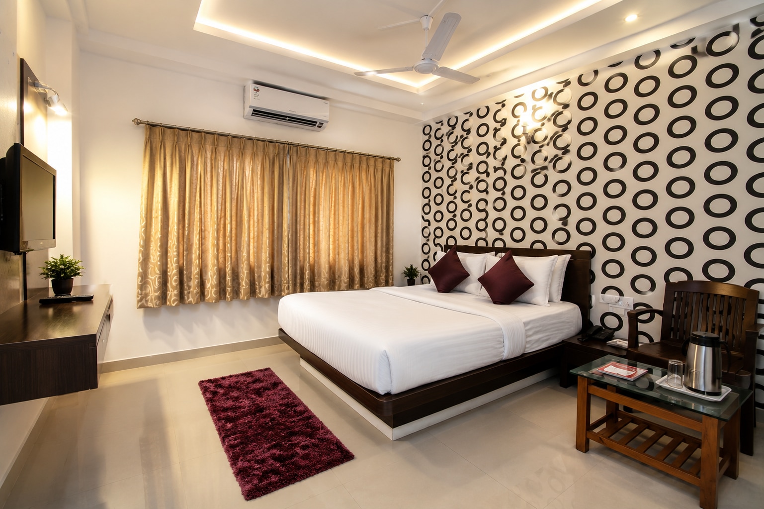 Hotel Kalash Residency - Tap to explore photos