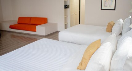 Best Western Plus Gran Hotel Morelia Room Type - Suite-2 Queen Beds, Non-Smoking, Junior Suite, Sofabed, Cable Tv, 32-Inch Television, Internet Acces Best Western Plus Gran Hotel Morelia Room Type - Suite-2 Queen Beds, Non-Smoking, Junior Suite, Sofabed, Cable Tv, 32-Inch Television, Internet Acces