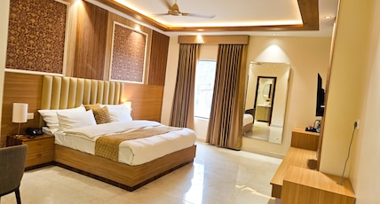 The Roseville Grand Room Type - Premium Room The Roseville Grand Room Type - Premium Room