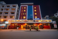 FabHotel Ranjanas - Nr Humkar Chowk
