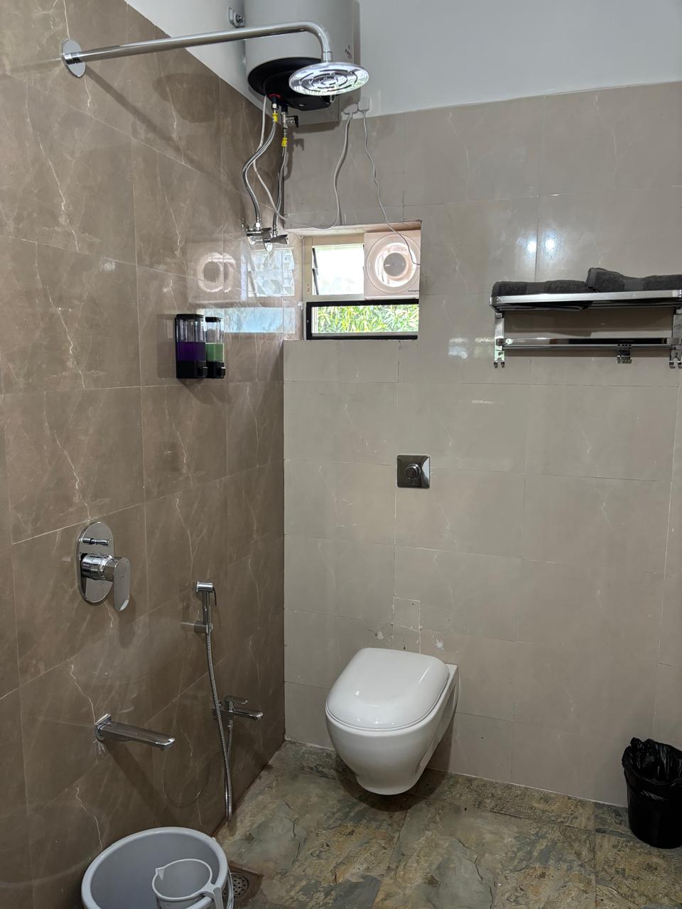 Mandara Homestay AC/ Non AC Rooms - Tap to explore photos
