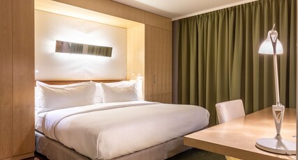 Hilton Helsinki Airport Room Type - KING FAMILY ROOM