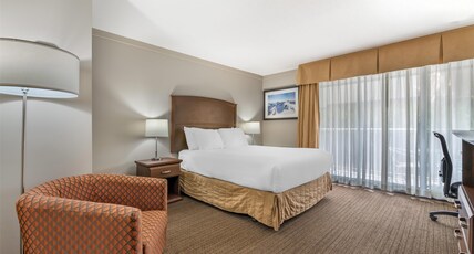 Best Western The Westerly Hotel Room Type - 1 King Bed, Non-Smoking, Balcony, Microwave And Refrigerator, Full Breakfast Best Western The Westerly Hotel Room Type - 1 King Bed, Non-Smoking, Balcony, Microwave And Refrigerator, Full Breakfast