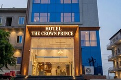 Hotel The Crown Prince