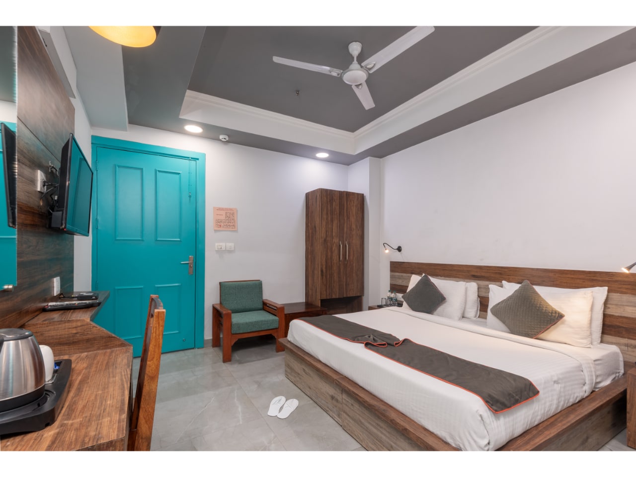 Chhavi Hotel - Tap to explore photos