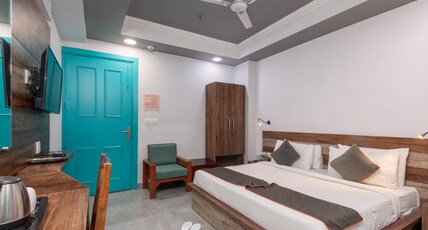 Chhavi Hotel Room Type - Premium Room