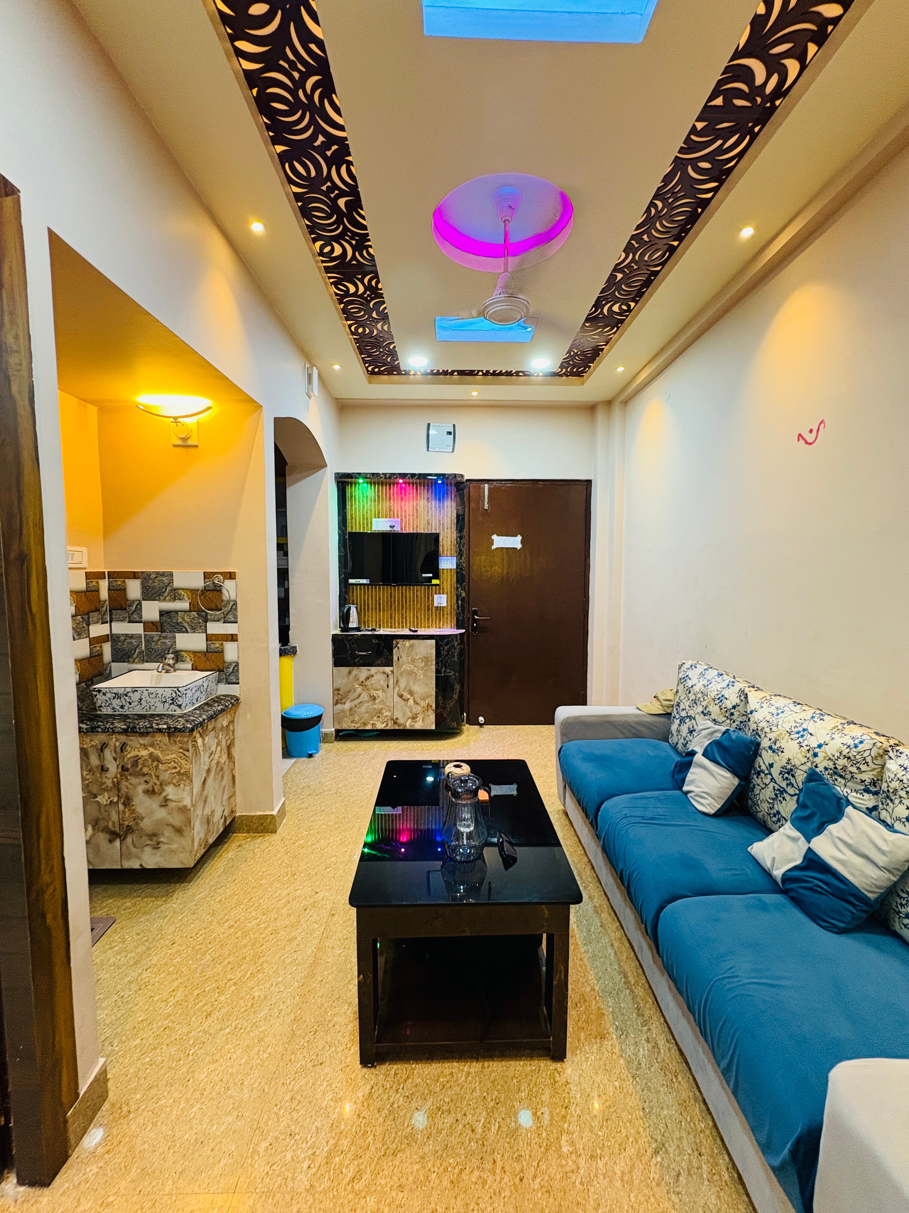 Banik Home Stays 2bed room apartments - Tap to explore photos