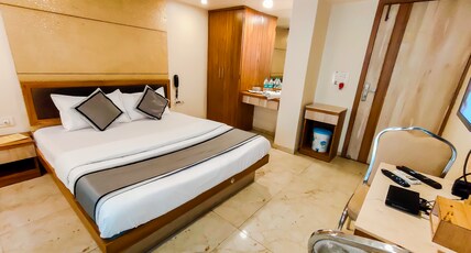 Hotel Blue Bell Residency Room Type - Deluxe Room