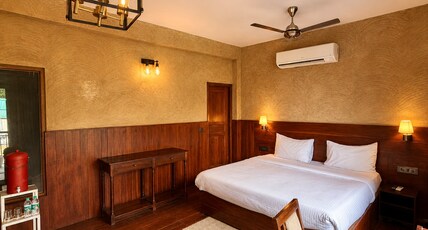 Maati Resort by The Lake Hill Room Type - Superior Deluxe Room