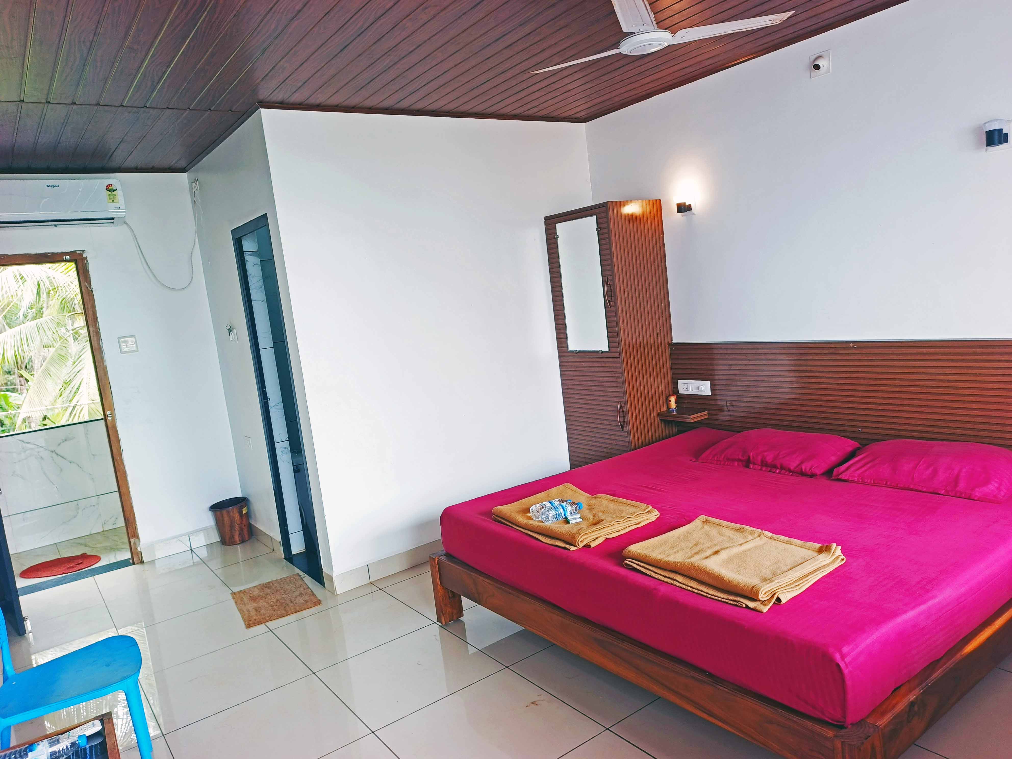 Netrani Inn Murudeshwar - Tap to explore photos