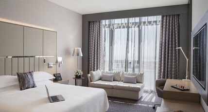 Pearl Rotana Capital Centre Room Type - One Bedroom Suite- Club Lounge Access