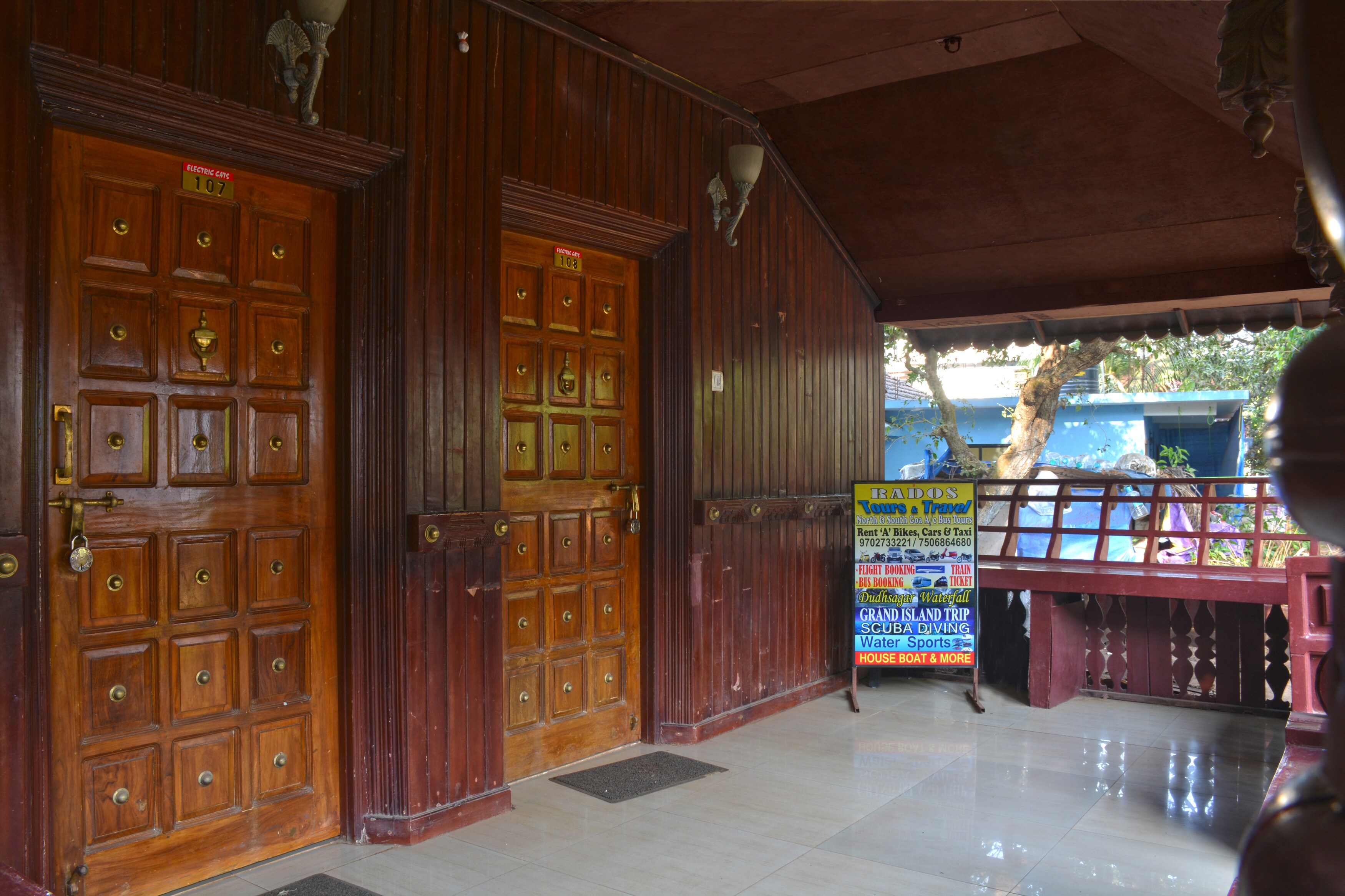 Rados Deluxe Cottages - Tap to explore photos