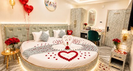 Hotel Kashi Crown Room Type - Premium Room Hotel Kashi Crown Room Type - Premium Room