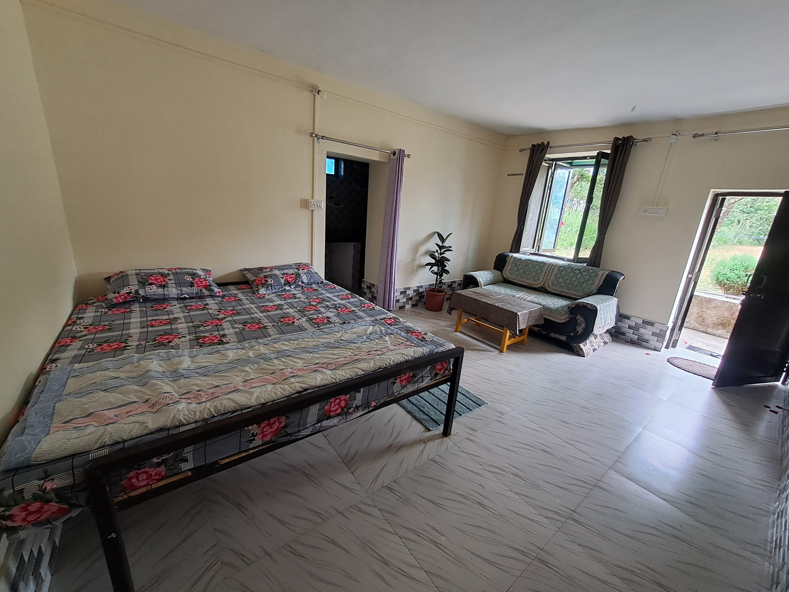 The Peaceful Heaven Homestay - Tap to explore photos