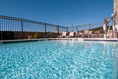 Holiday Inn Express & Suites JOHNSTOWN
