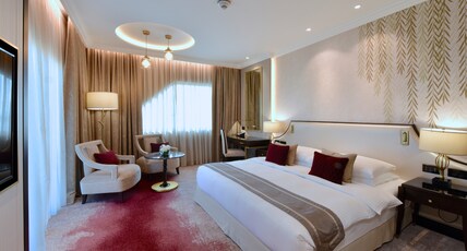 Movenpick Hotel Bahrain Room Type - Deluxe King