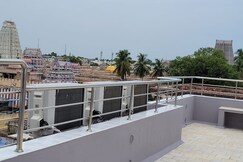Godagraja Nilayam Srirangam