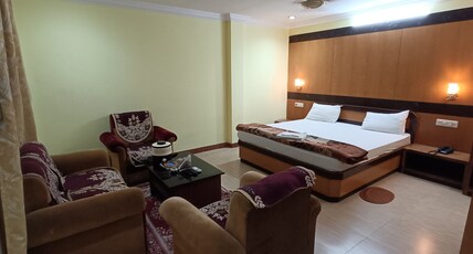 Shree Shankar Hotel Room Type - Maharaja AC