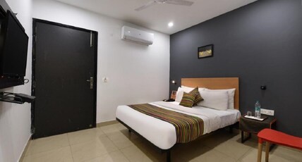 Hotel Grand Stays Room Type - Deluxe Room
